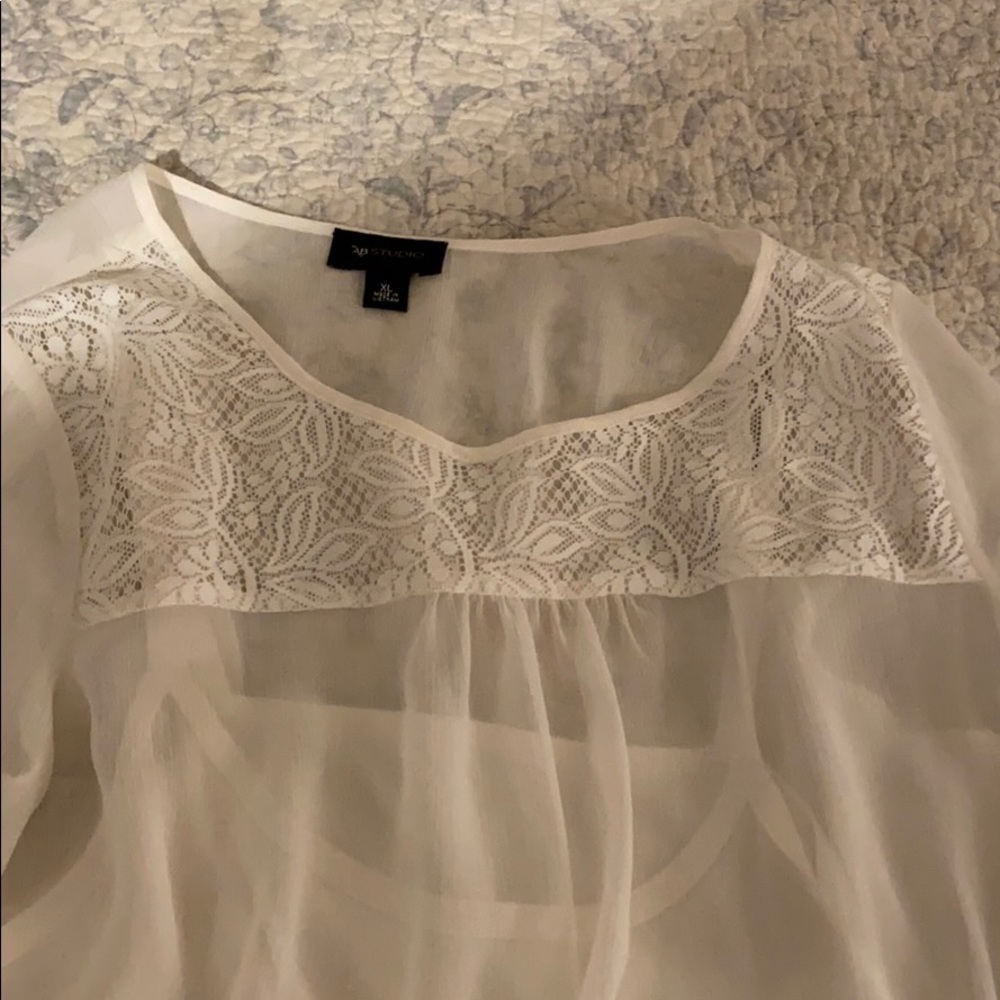 Elegant White Blouse (NWT) - Picture 5 of 6